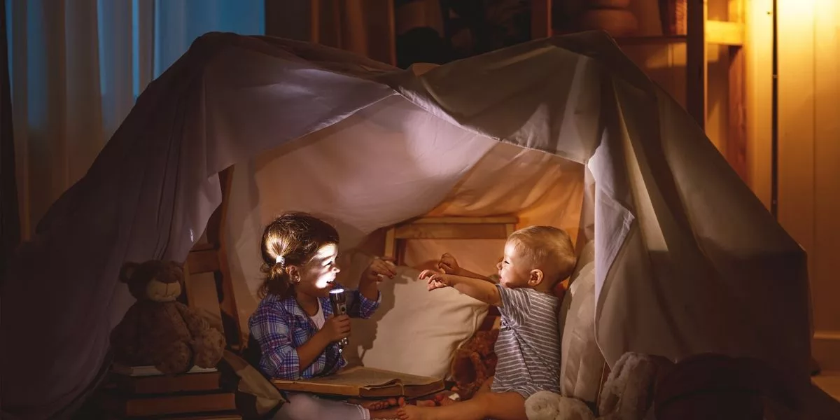 Indoor-camping-games