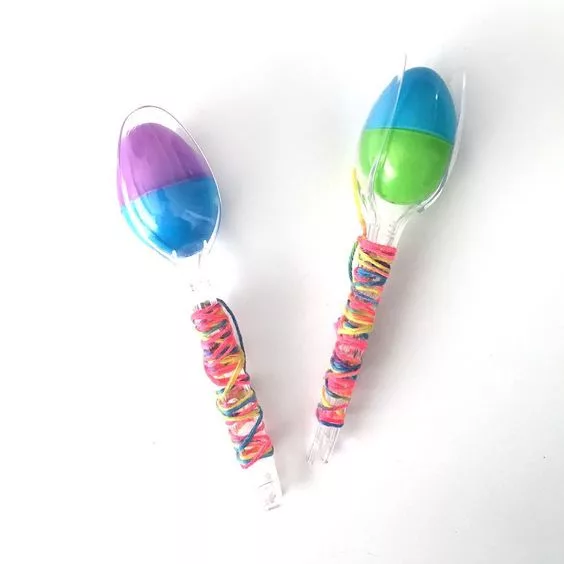 easter-egg-maracas